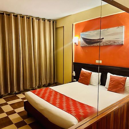 Hotel Yaahot Yaoundé Esterno foto