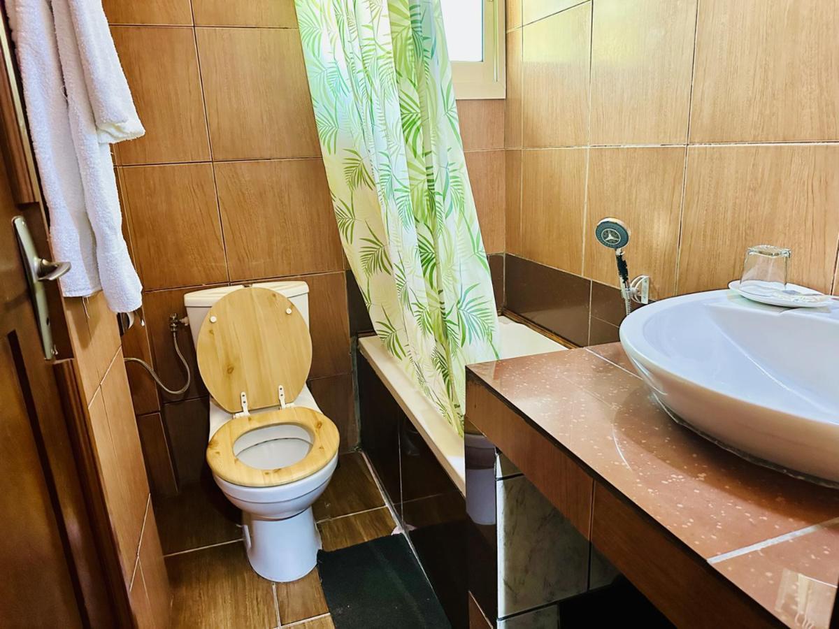 Hotel Yaahot Yaoundé Esterno foto