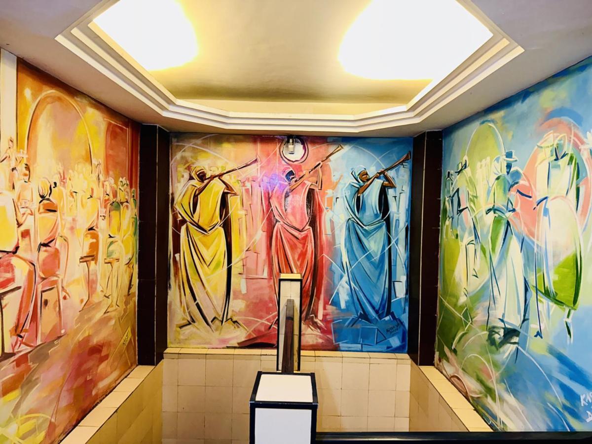 Hotel Yaahot Yaoundé Esterno foto