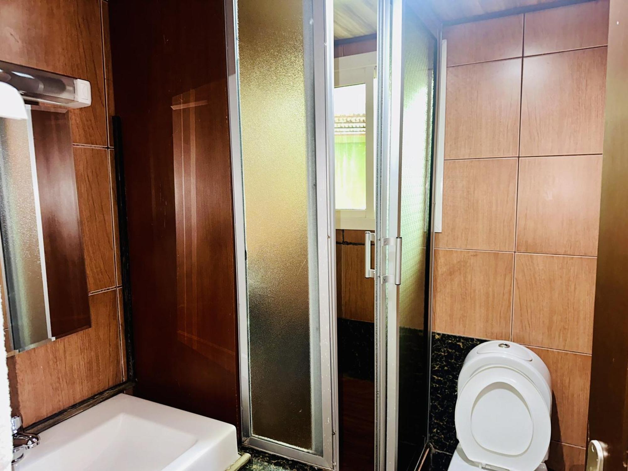 Hotel Yaahot Yaoundé Esterno foto